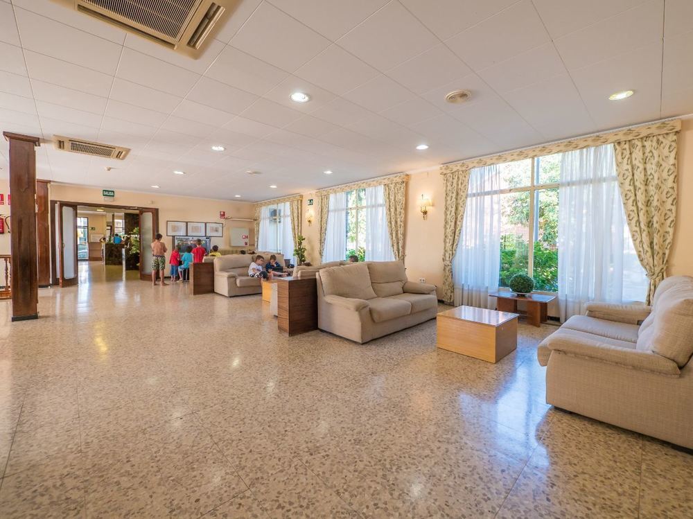 Checkin Pineda Hotel
